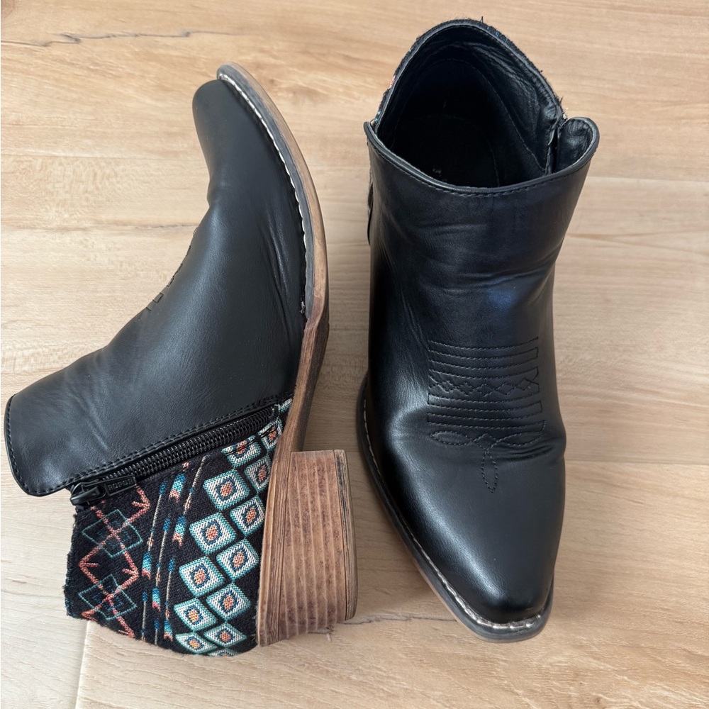 Black Ankle Roper Western Boho Boot - Picture 5 of 7